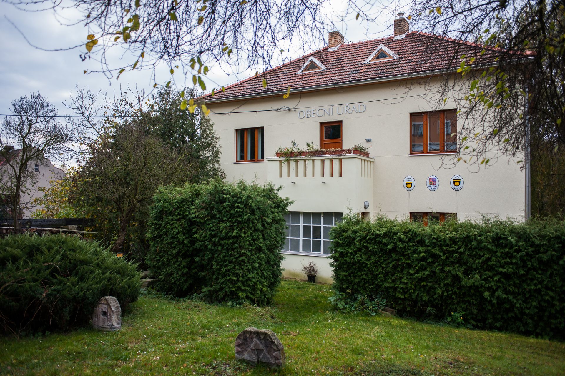 Zatepleni budov, obecni urad Unetice