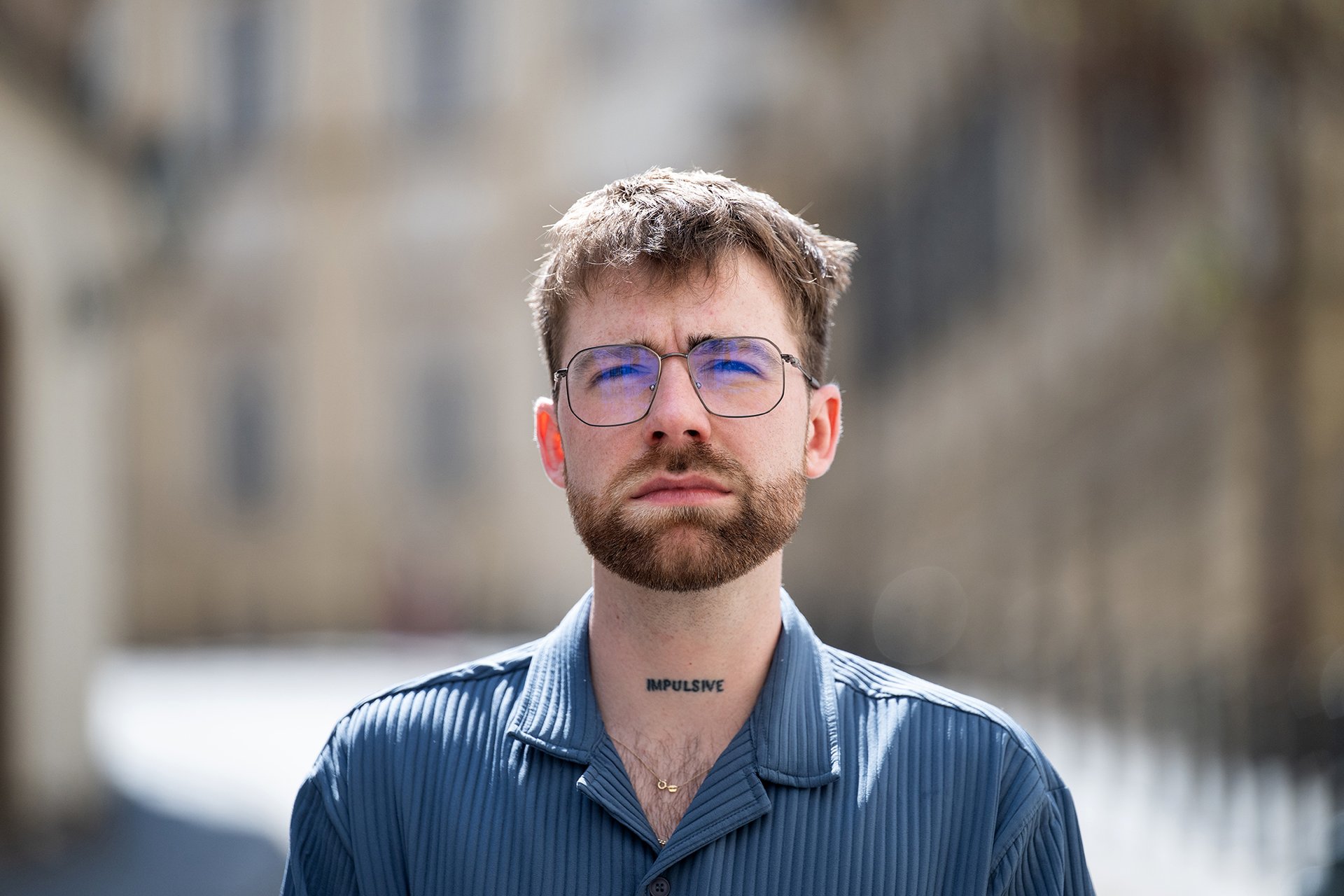 . „Snažím se na něco soustředit a on do mě neustále strká. Je tam pořád. Do toho mi v hlavě hraje hudba, vynořují se vzpomínky a zároveň přemýšlím, co budu dělat večer.“ (Ondřej Fajstavr)