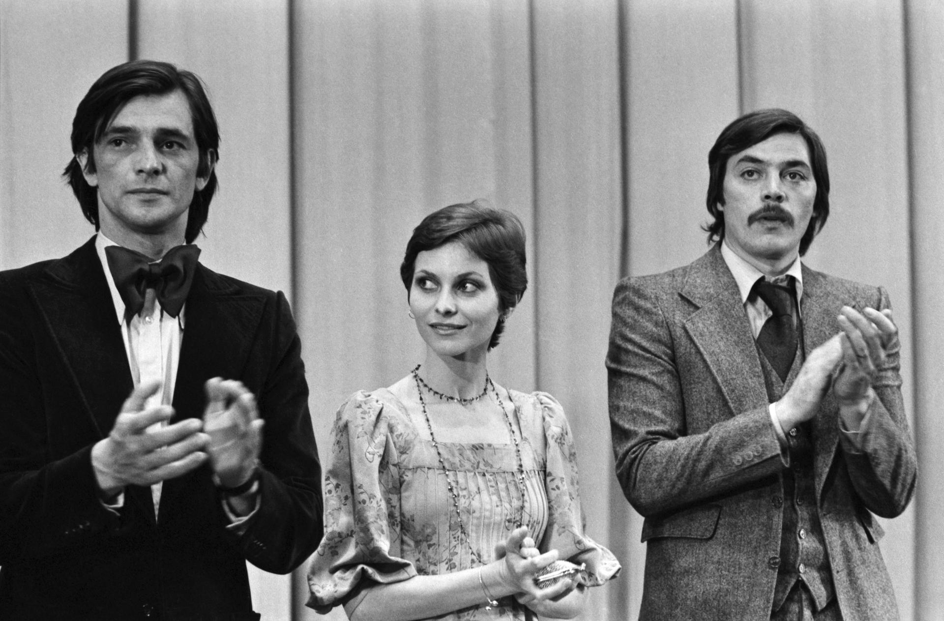 Za dvacet let to bude moje. ( Jiří Bartoška s Martou Vančurovou a Jurajem Kukurou na MFF Karlovy Vary v roce 1978 s filmem Stíny horkého léta) FO