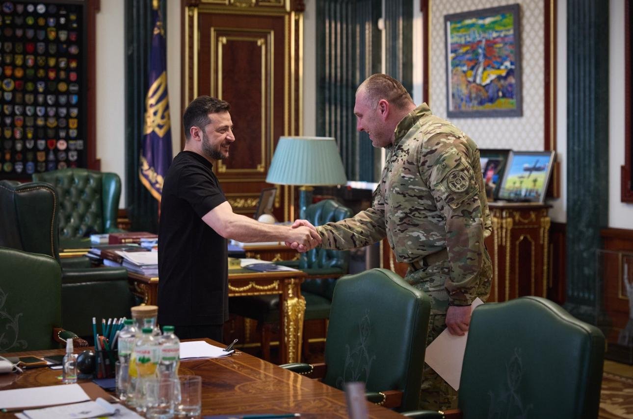 Šéf SBU Vasilij Malyuk informuje o operaci Pavučina prezidenta Zelenského