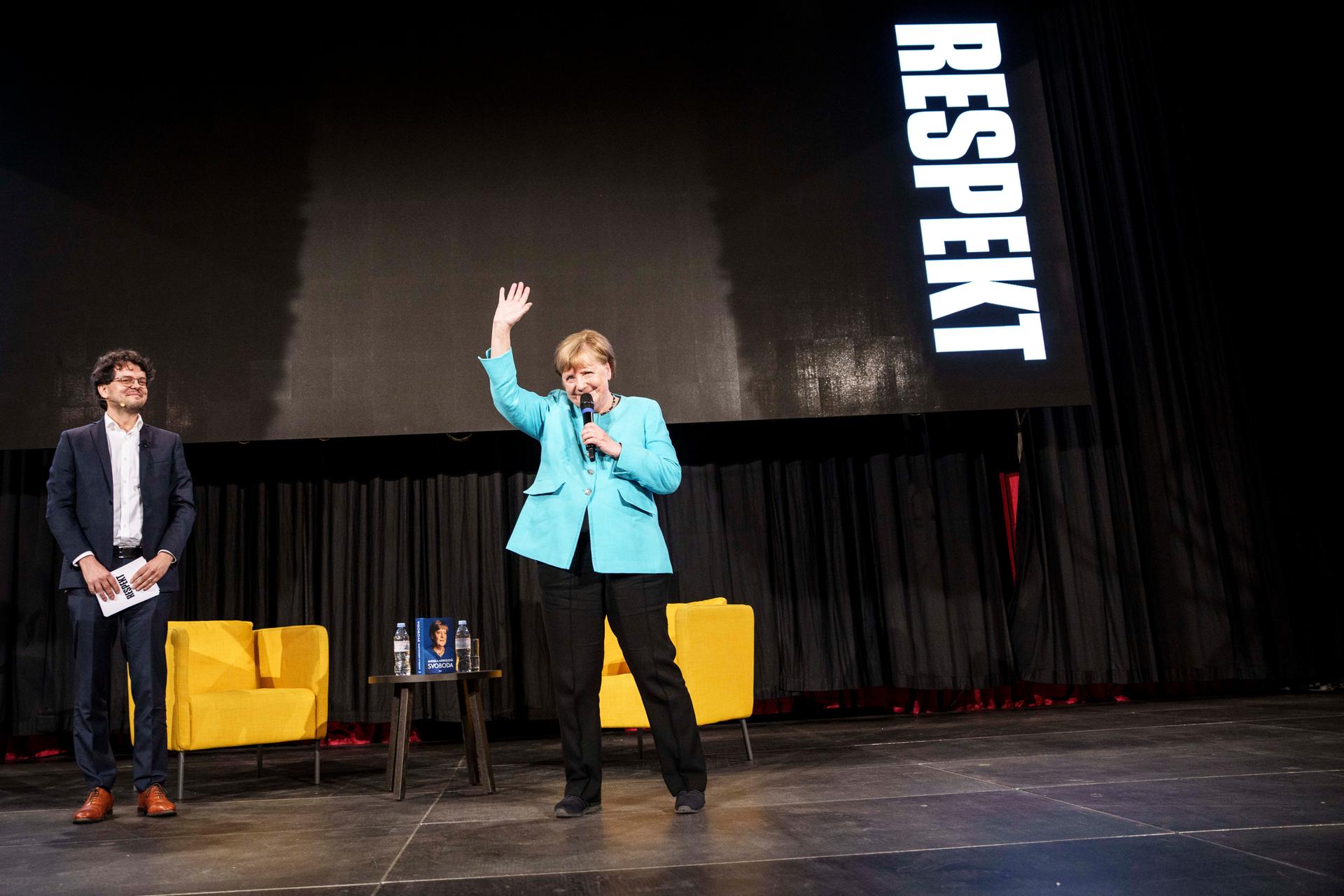 Angela Merkel, Lucerna, 2025
