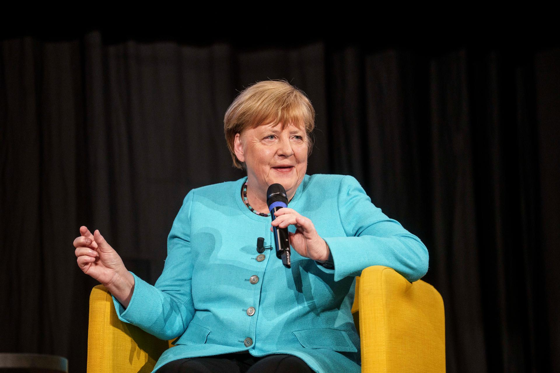 Angela Merkel, Lucerna, 2025