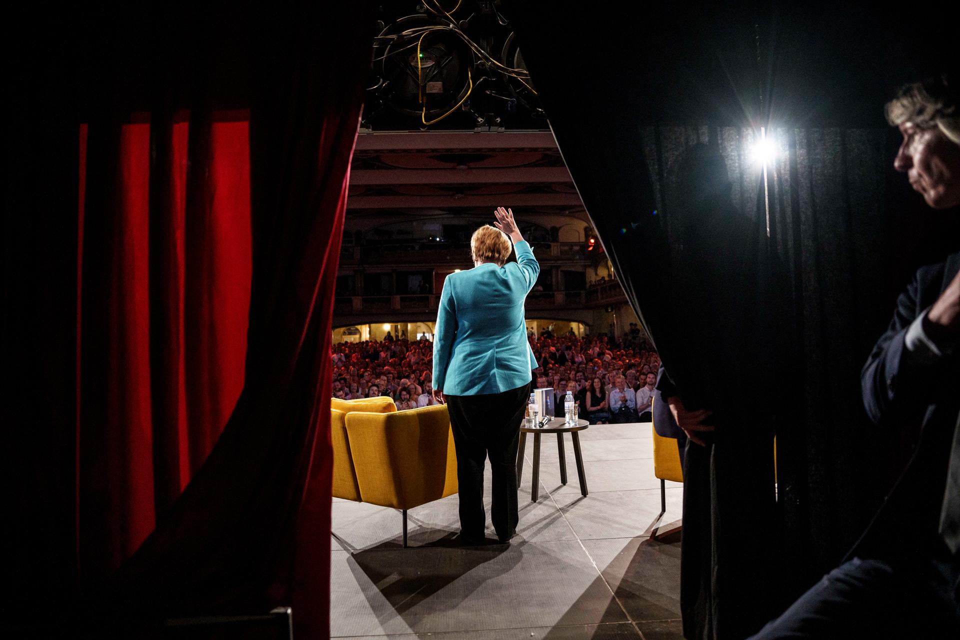 Angela Merkel, Lucerna, 2025