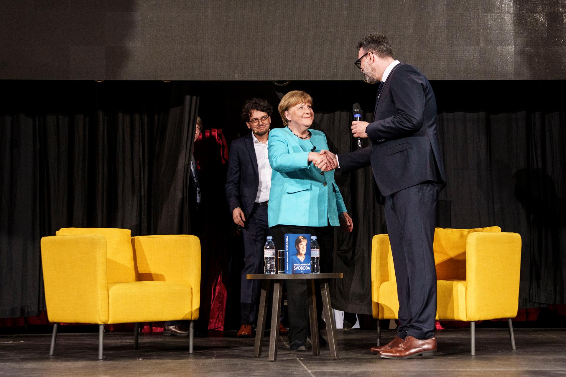 Angela Merkel, Lucerna, 2025