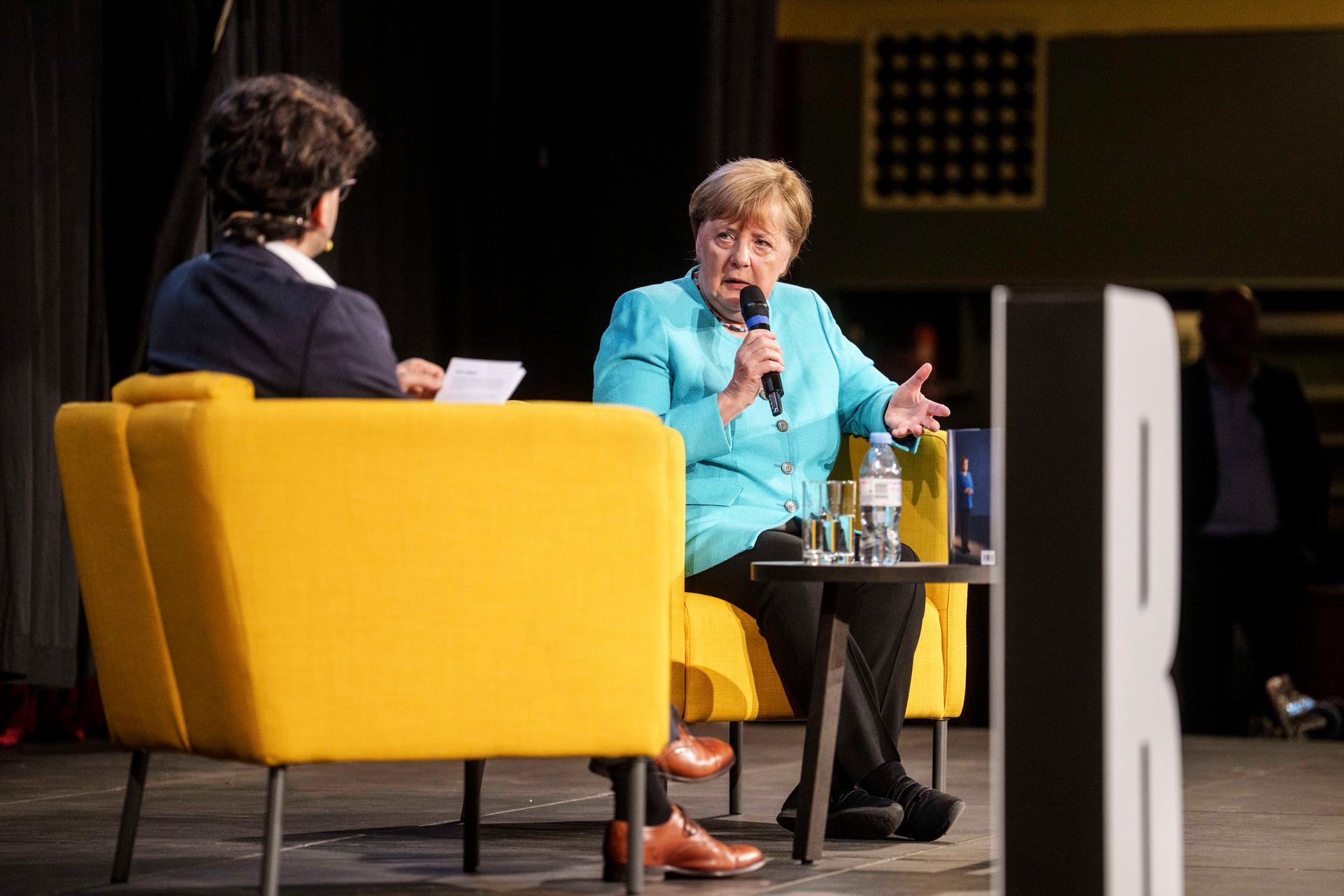 Angela Merkel, Lucerna, 2025