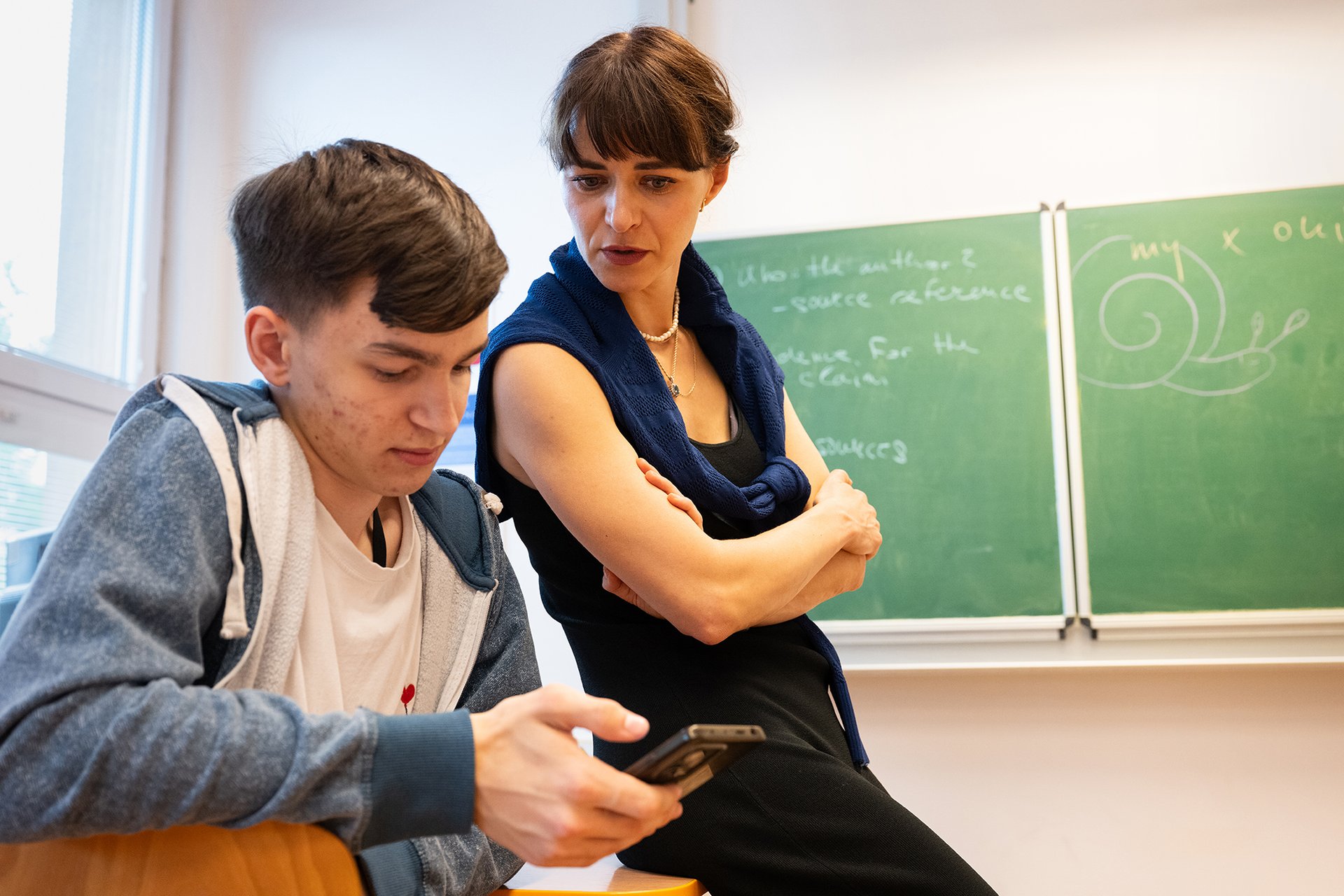 „Z vysoké školy jsem si pro výuku tohoto předmětu odnesla strašně málo.“ (Učitelka Základů společenských věd na ostravském gymnáziu Hladnov a spoluzakladatelka Občankářů Irena Eibenová)