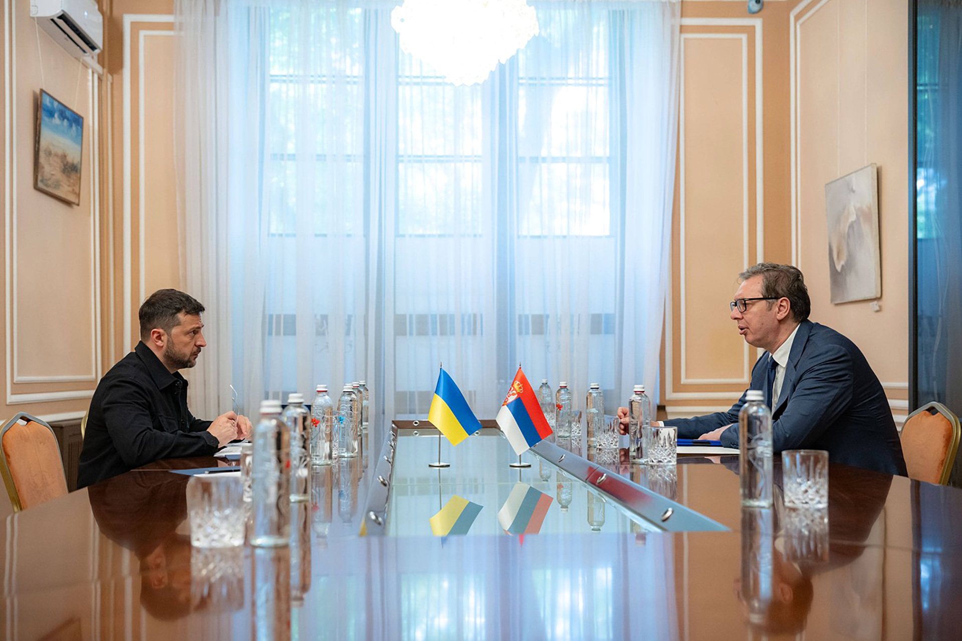 Mnohostranný diplomat Vučić