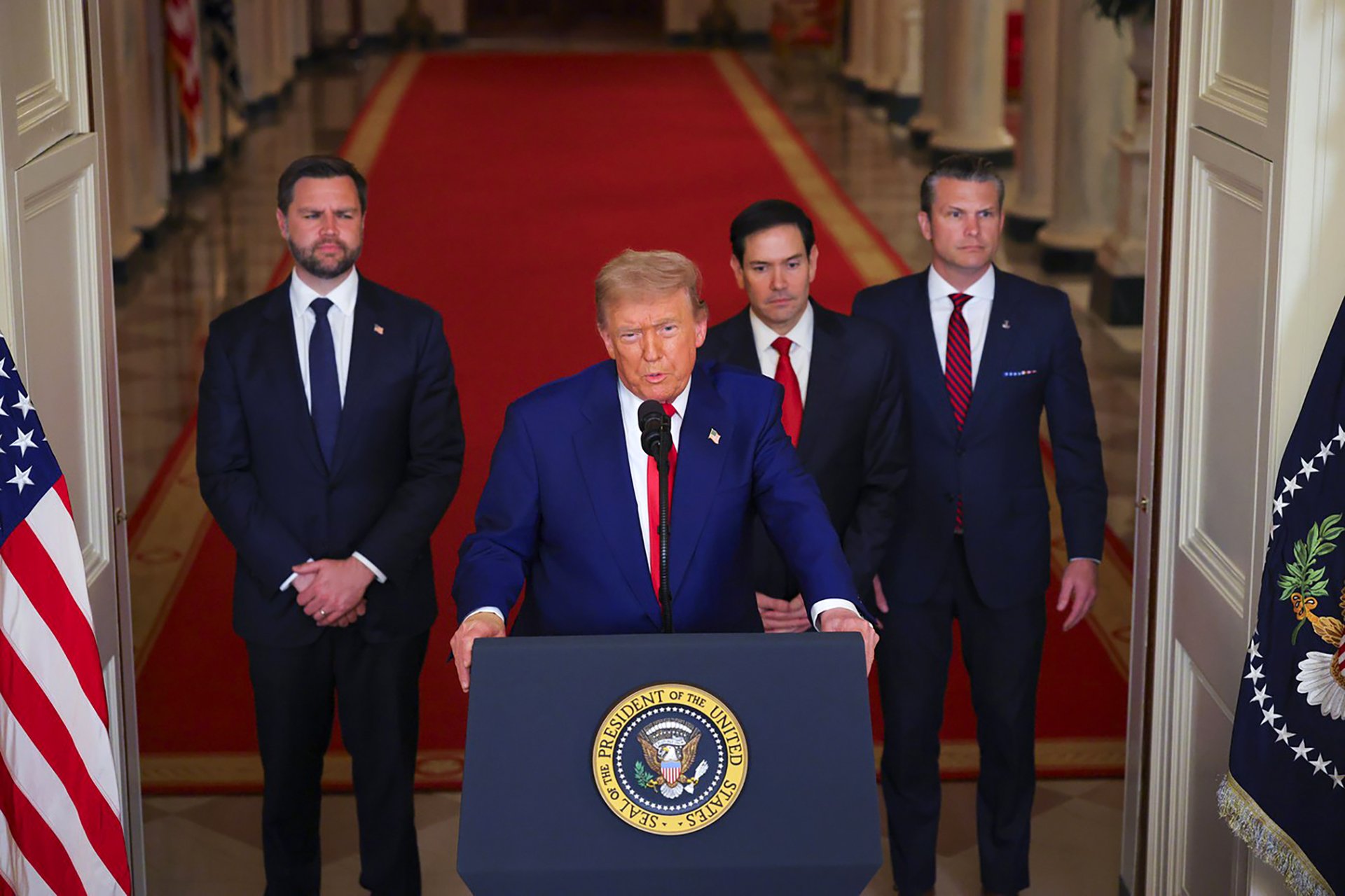 Donald Trump oznamuje, že íránská jaderná zařízení byla zcela zničena. (Bílý dům, 21. června)