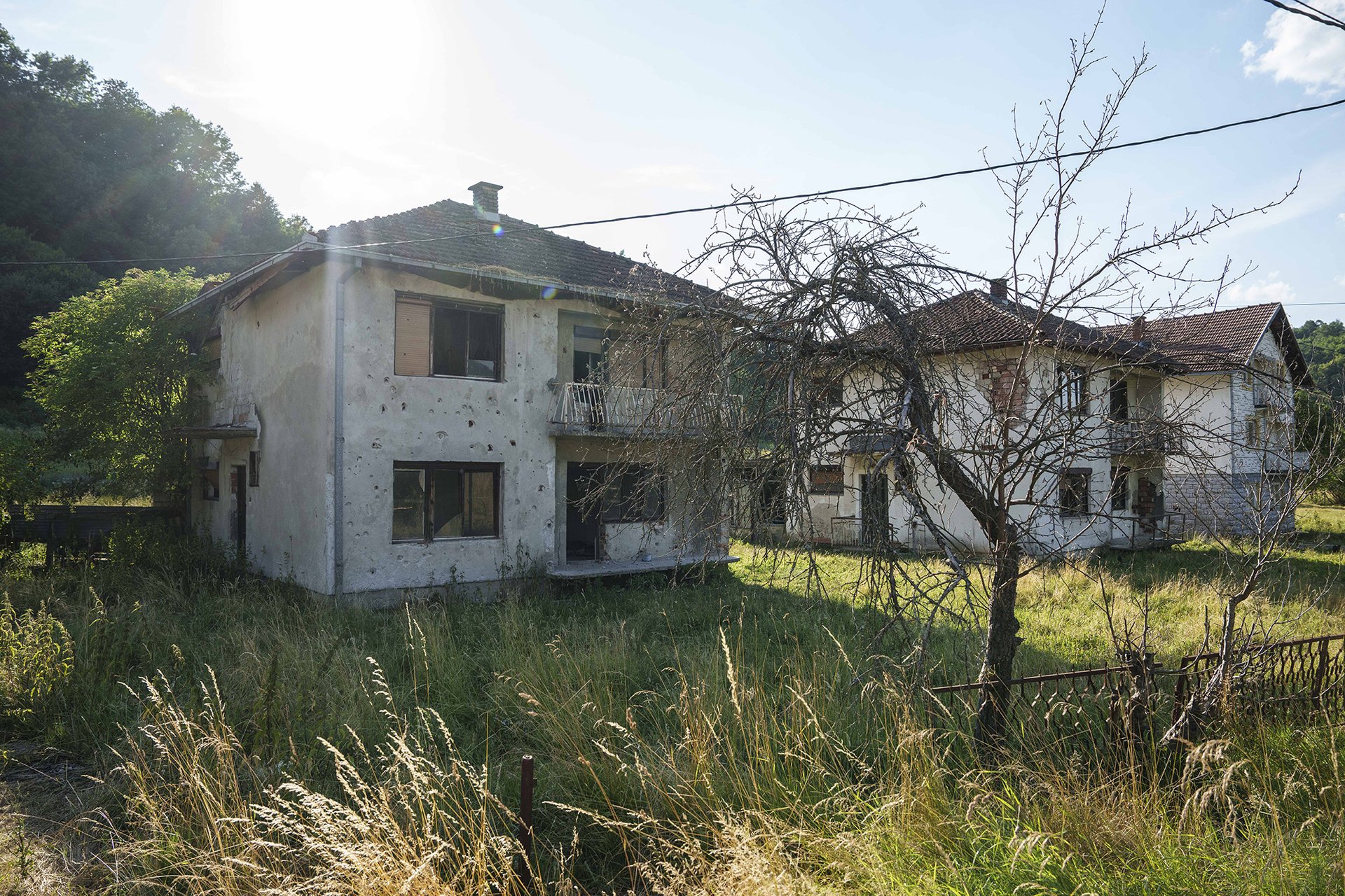 Do mnoha domů a bytů se nikdy nikdo nevrátil. Potočari.