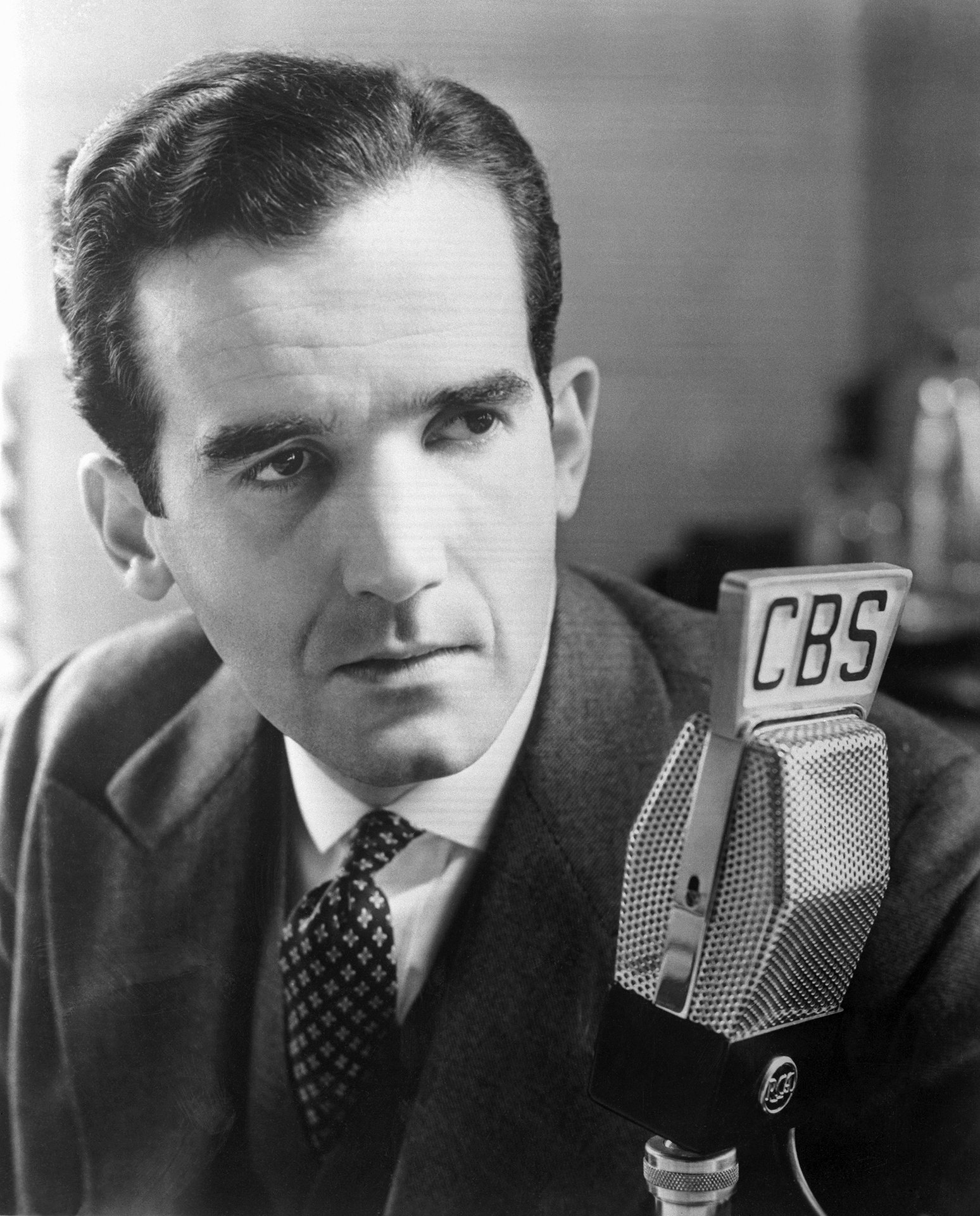 „Šířit pravdu tak daleko, jak se dá.“ (Redaktor CBS Edward Murrow)