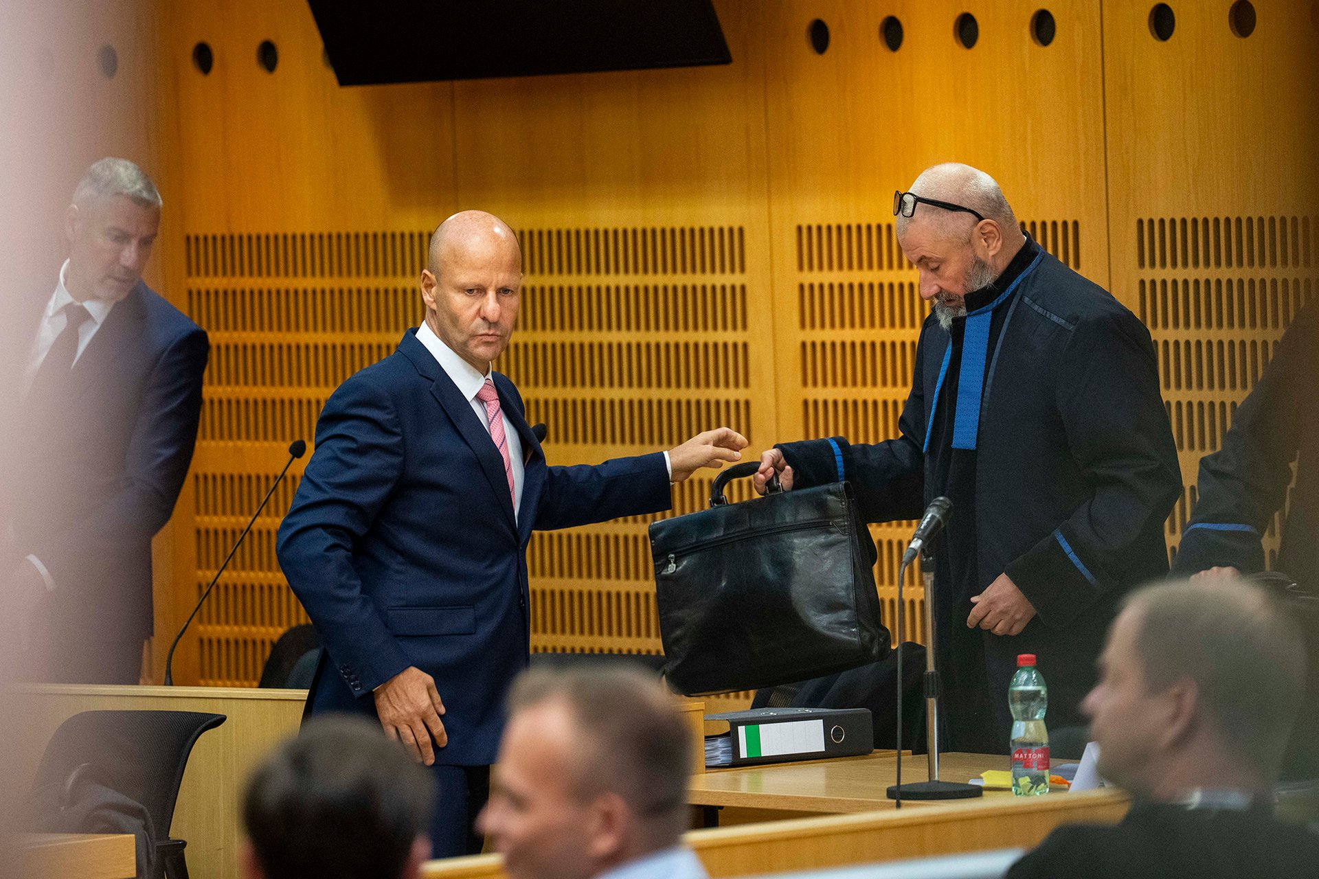 O nelegálních finančních tocích nic nevím. (Hlubuček)