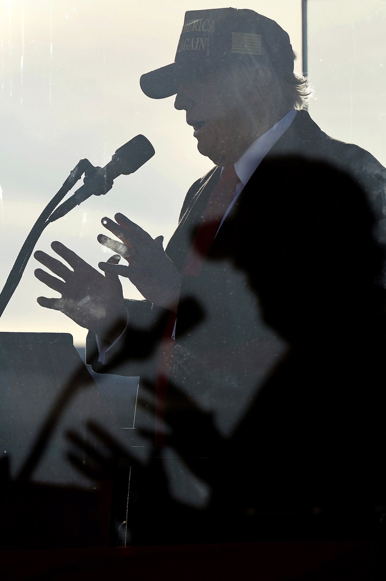 Trumpova vláda udělala to, co se po vraždě Kennedyho, Luthera Kinga nebo atentátu na Reagana nestalo – využila zločin jako záminku k umlčení oponentů a opozice