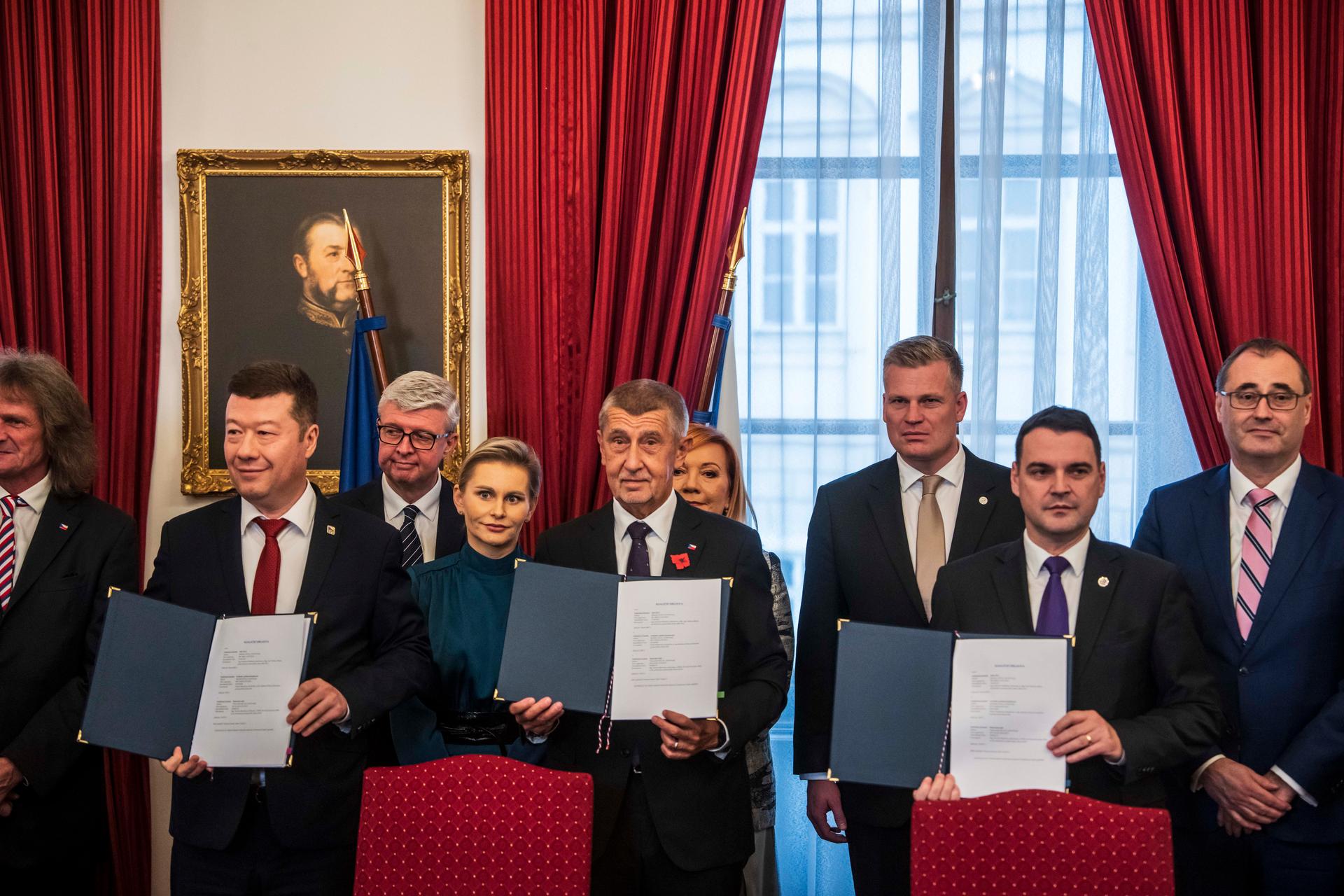 Podpis koaliční smlouvy, 3.11. 2025