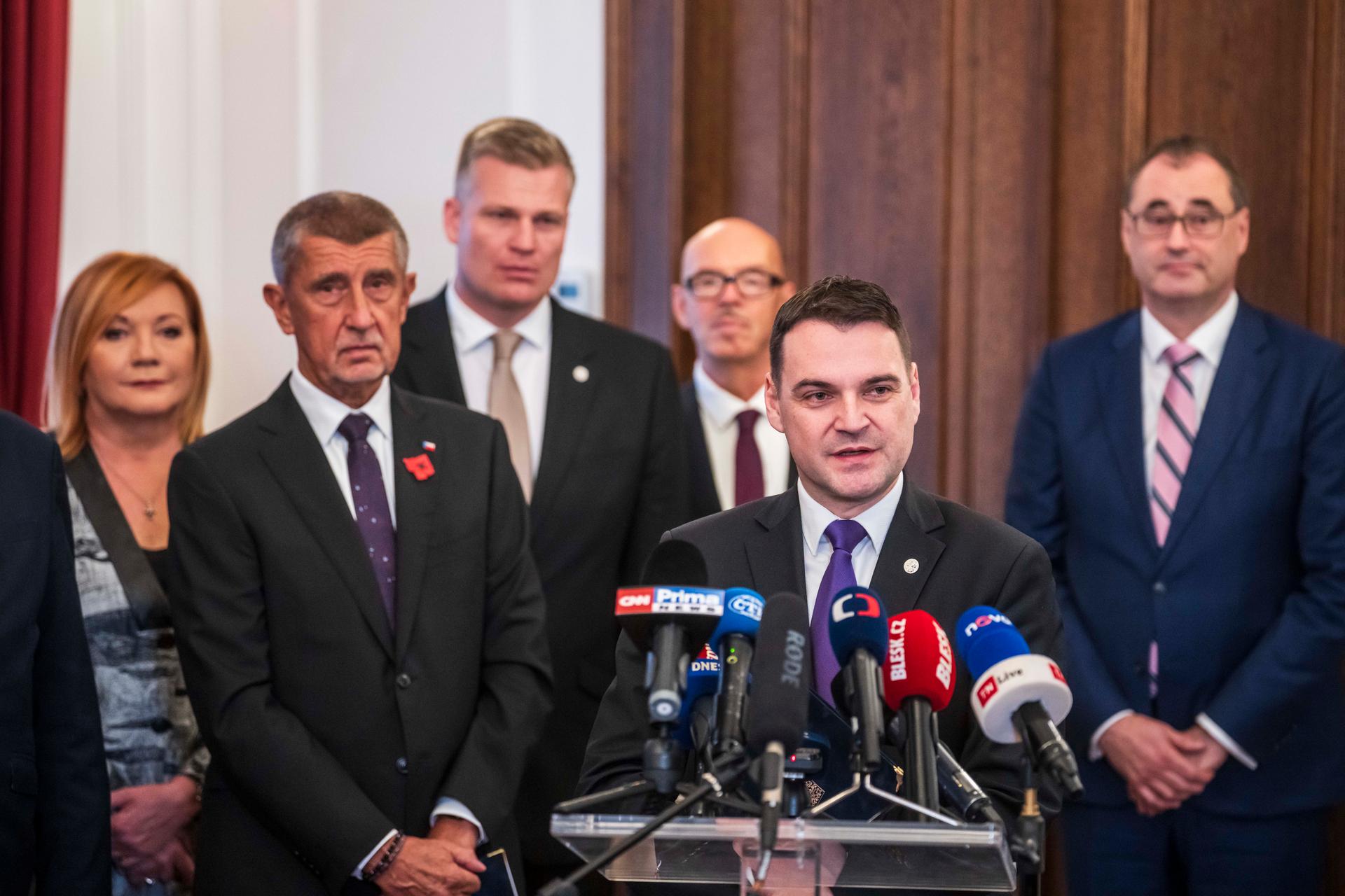 Podpis koaliční smlouvy, 3.11. 2025