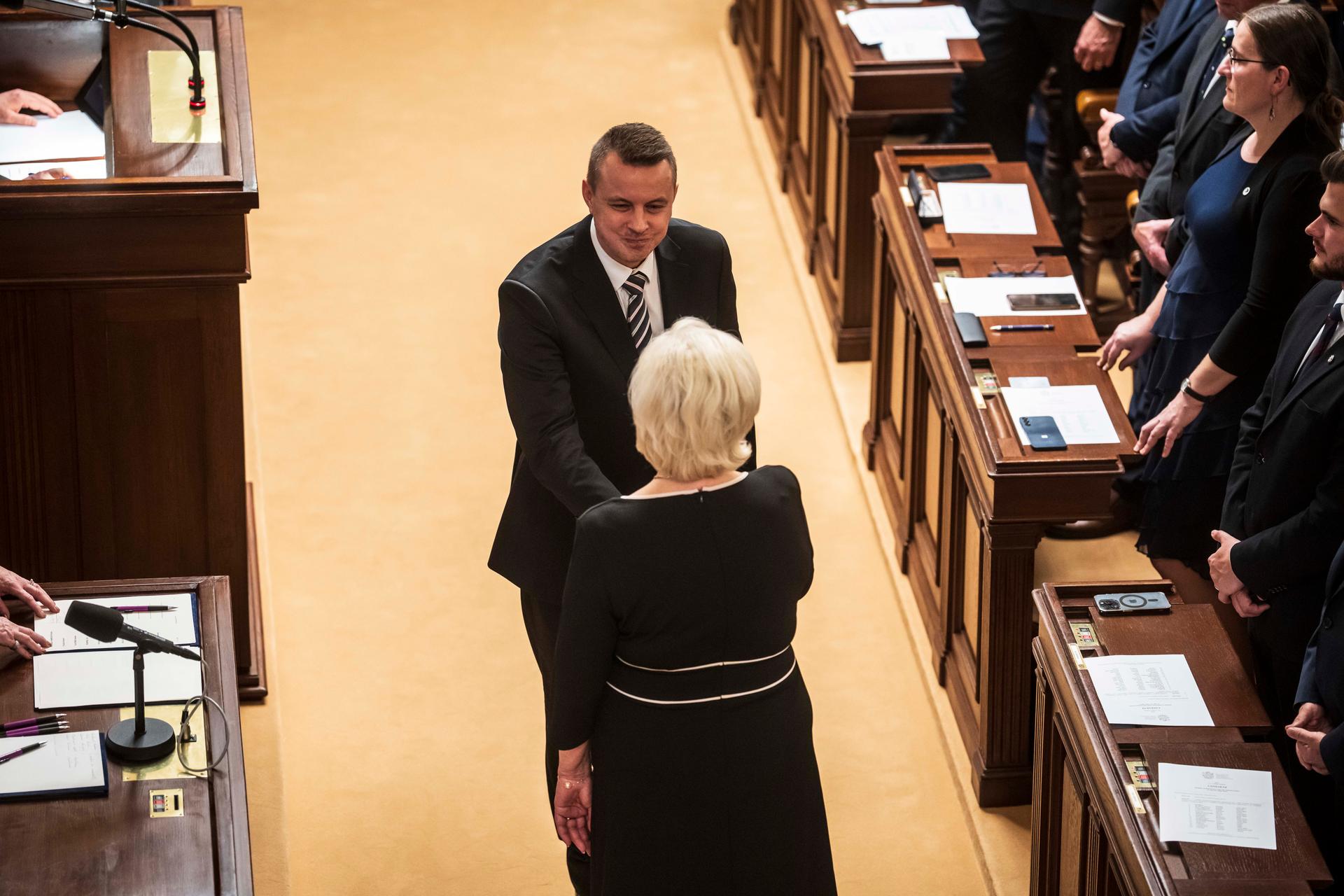 Sněmovna, 3.11. 2025