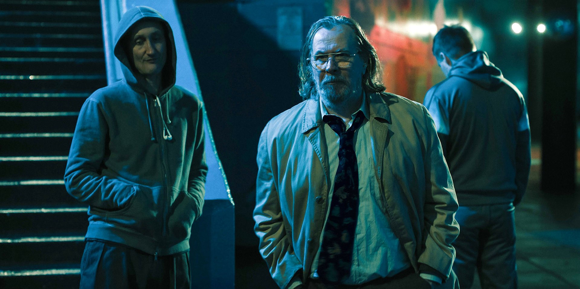 V jeho životě musel být nějaký moment, kdy byl Bondem nebo Smileym. (Gary Oldman jako Jackson Lamb)