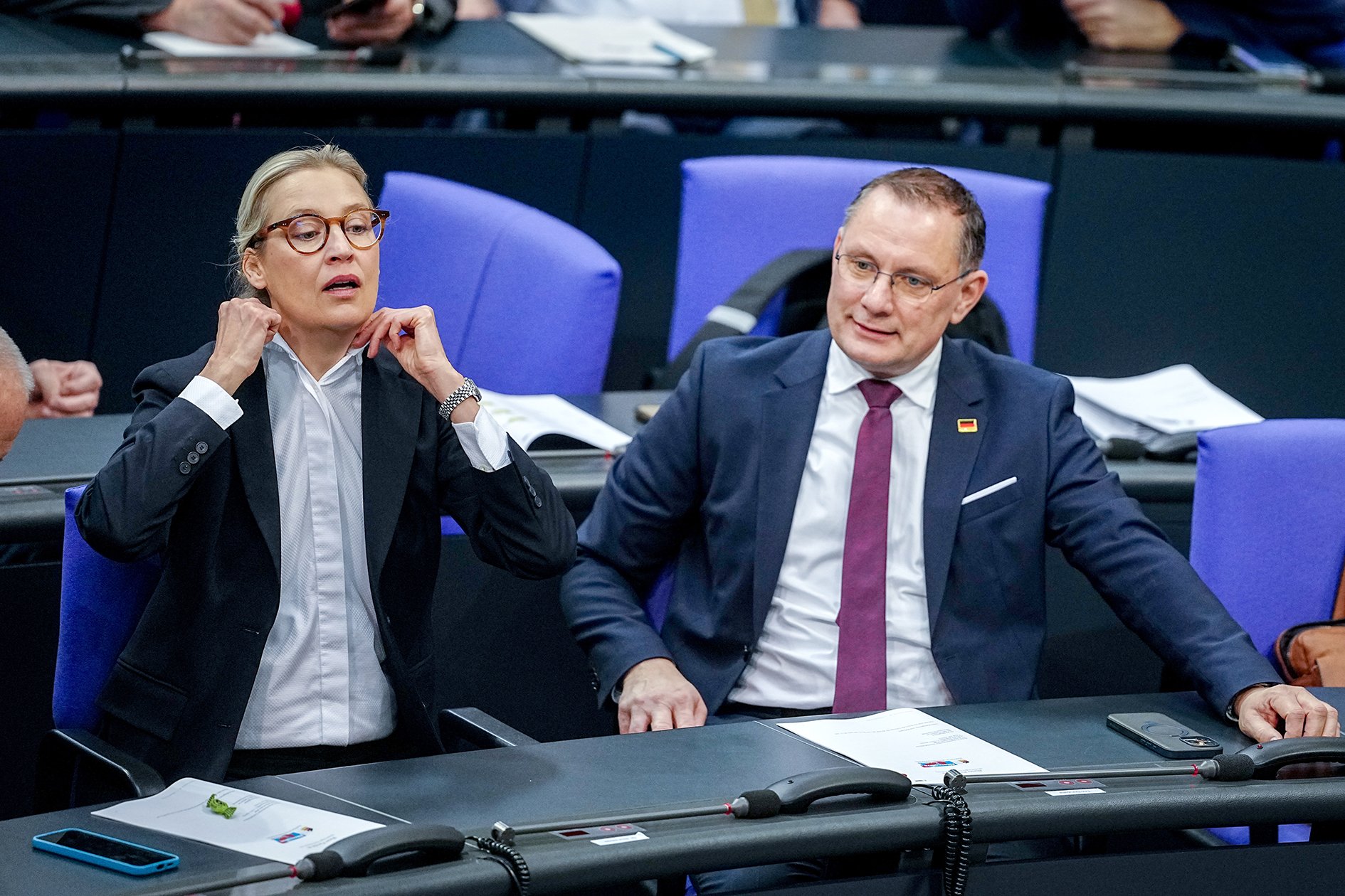 Sváry ohledně vztahu k Rusku. (Lídři AfD Alice Weidel a Tino Chrupalla)