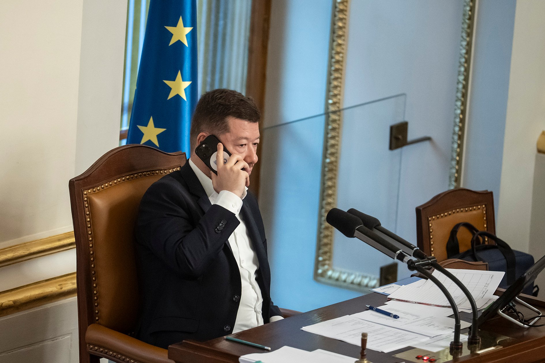 Nová vláda plánuje požádat o důvěru v lednu. (Předseda sněmovny Okamura)