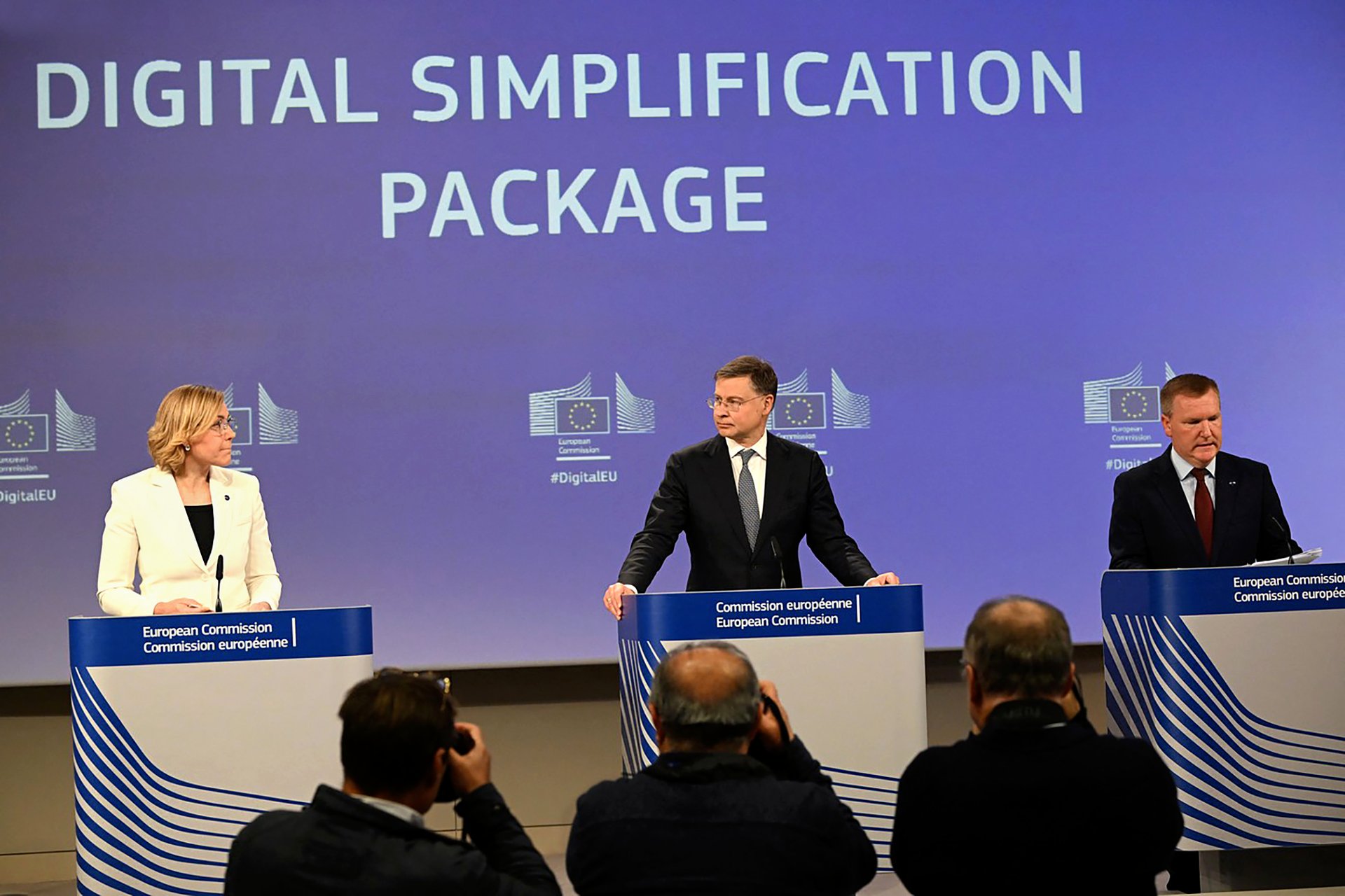 Mohou nová pravidla a odklad AI Act přinést EU kýžený pokrok a konkurenceschopnost, o níž mluví řada evropských politiků a firem? 