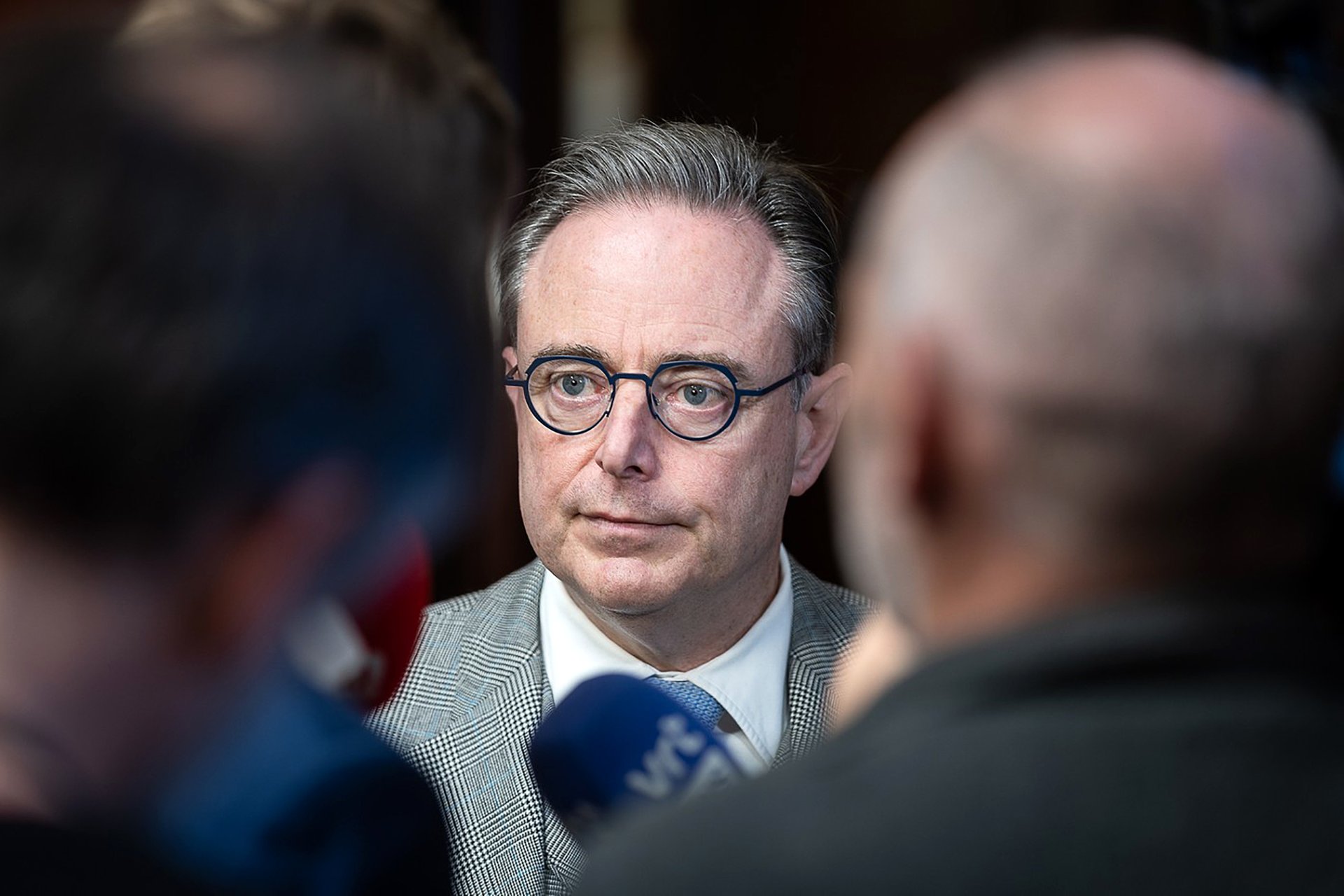 "Chceme záruky, že pokud bude třeba peníze vrátit, bude se na tom podílet každý členský stát.“ (Belgický premiér De Wever)