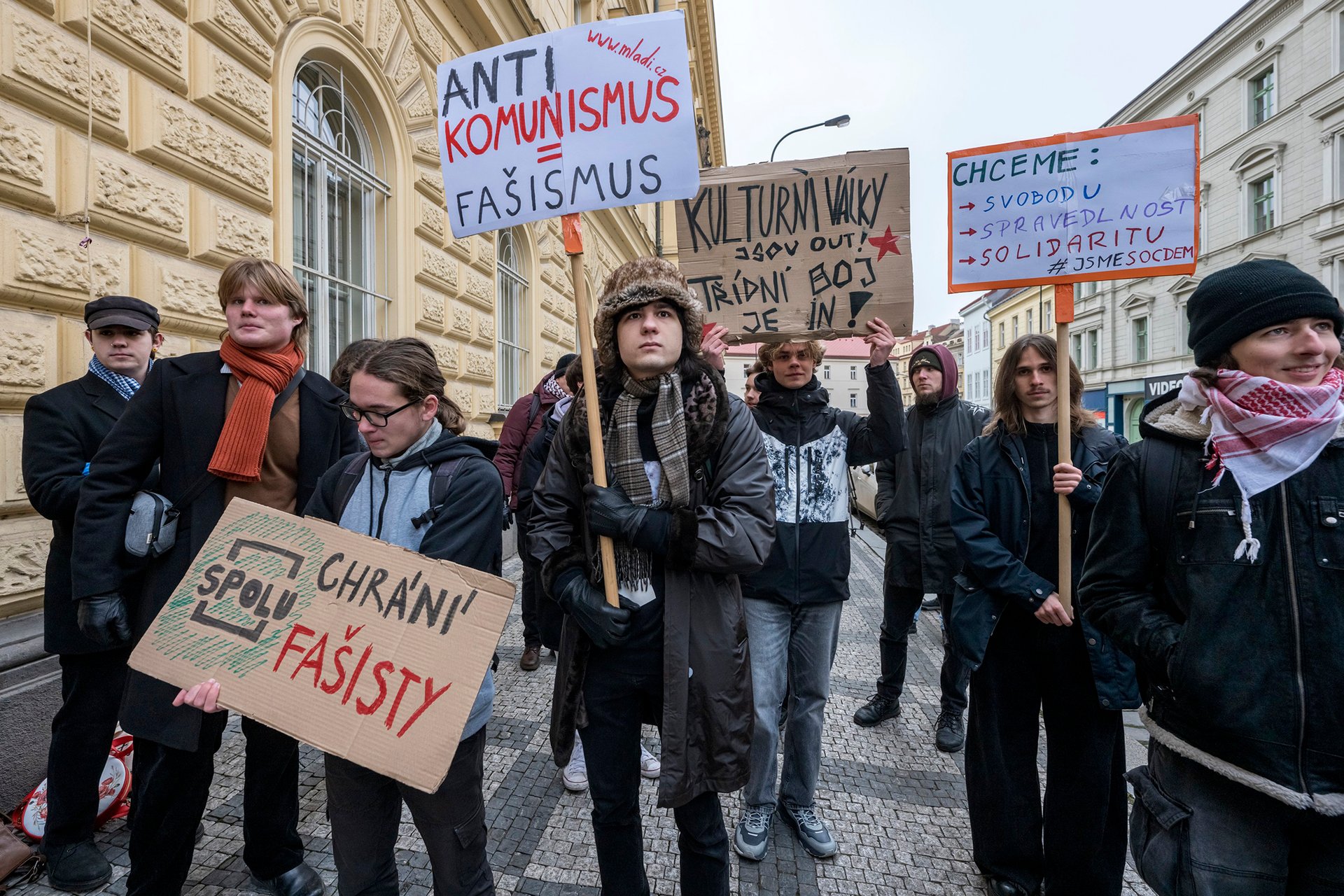 Neberte nám naše myšlenky. (Protest svolaný Mladou sociální demokracií)