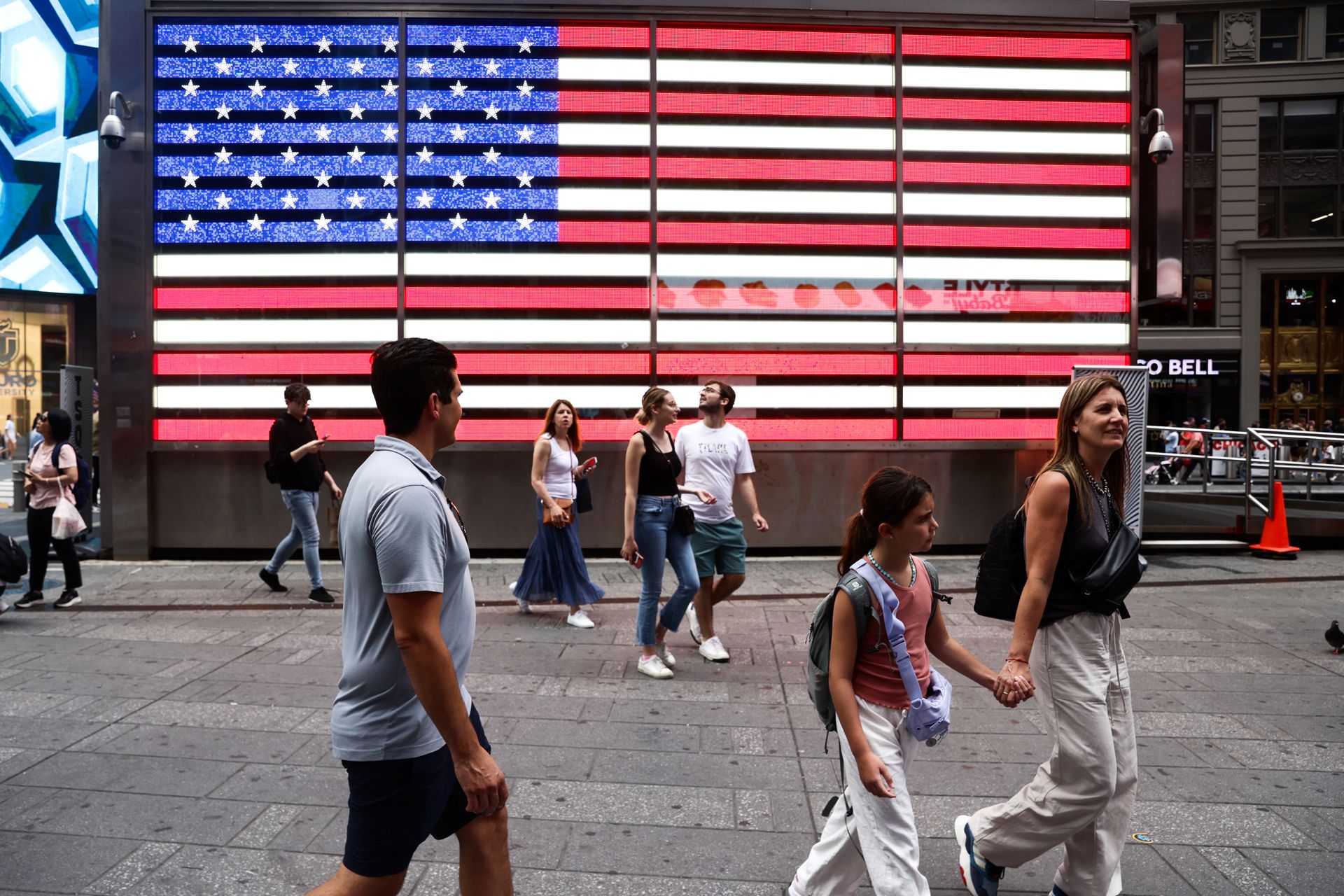 Američané ze střední třídy si paradoxně nemohou dovolit věci, které byly pro jejich rodiče standardem. (New York)